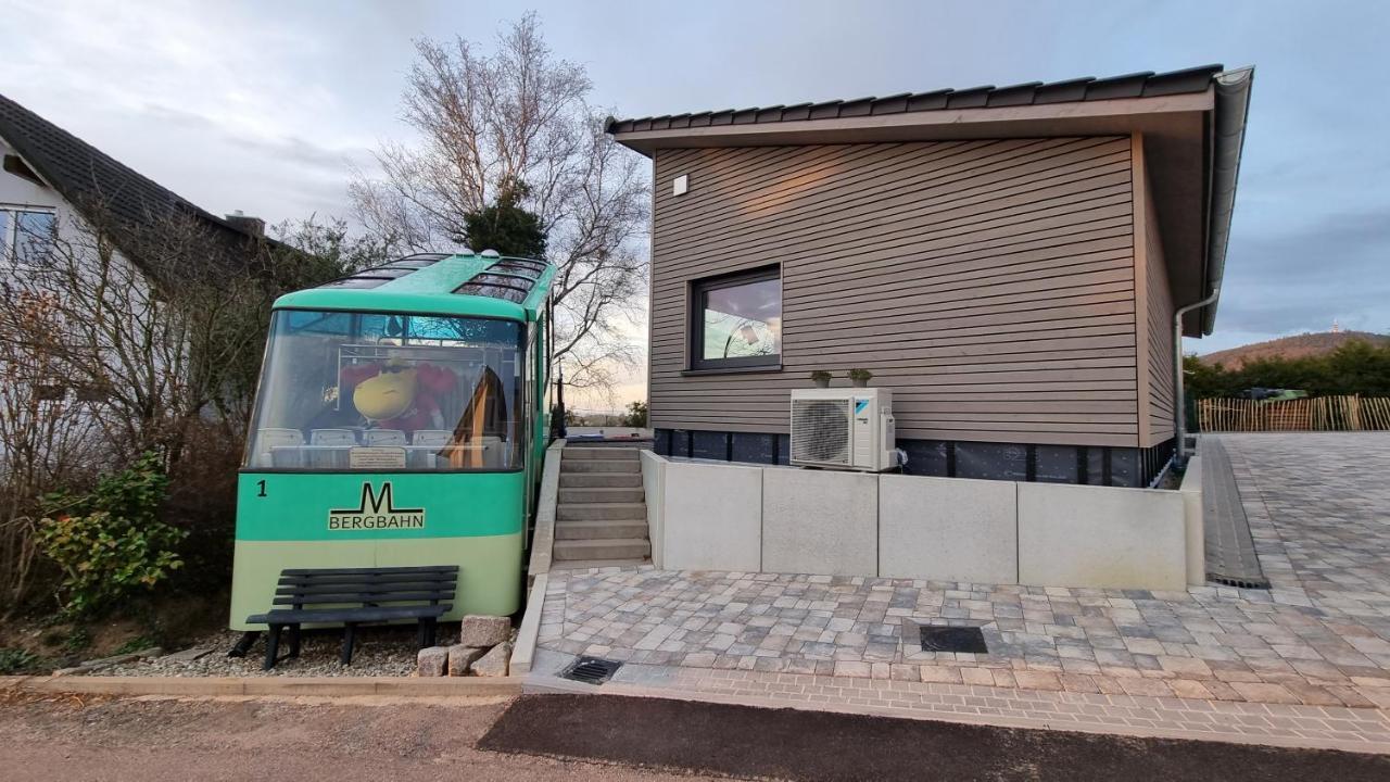 Hébergement de vacances Exklusives Holzhaus Mit Bergbahn - Im Schwarzwald
